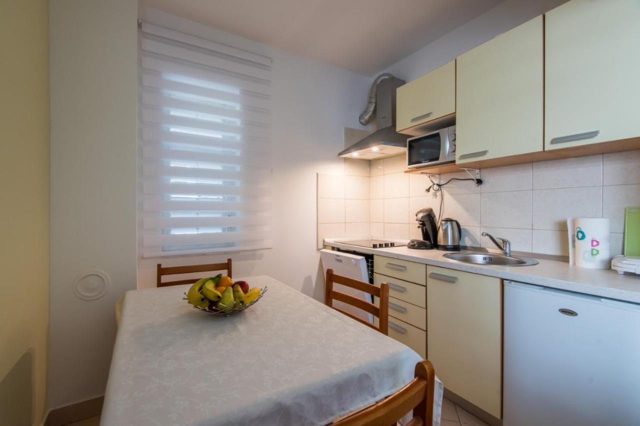 Apartman Na Stanovima Zara Esterno foto